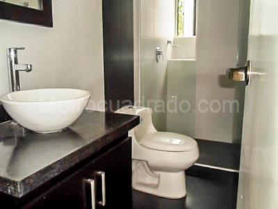 Apartamento de 3 alcobas en venta en El Poblado, Medellín, 136 m² · foto 14 de 15