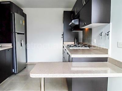 Apartamento de 3 alcobas en venta en El Poblado, Medellín, 136 m² · foto 4 de 15