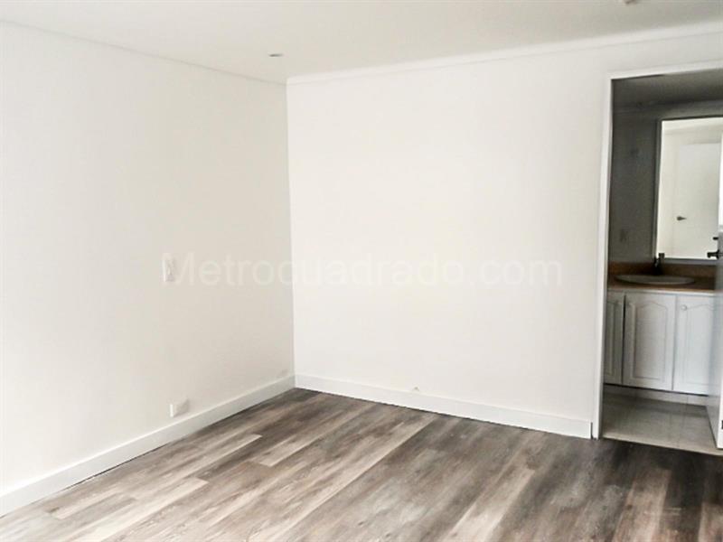 Apartamento de 2 Alcobas con Piscina en El Poblado - 6