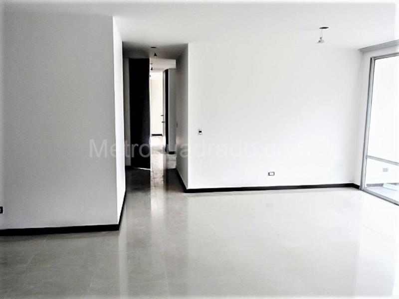 Apartamento de 3 Alcobas en Los Balsos, El Poblado (Alquiler y Venta) - 3