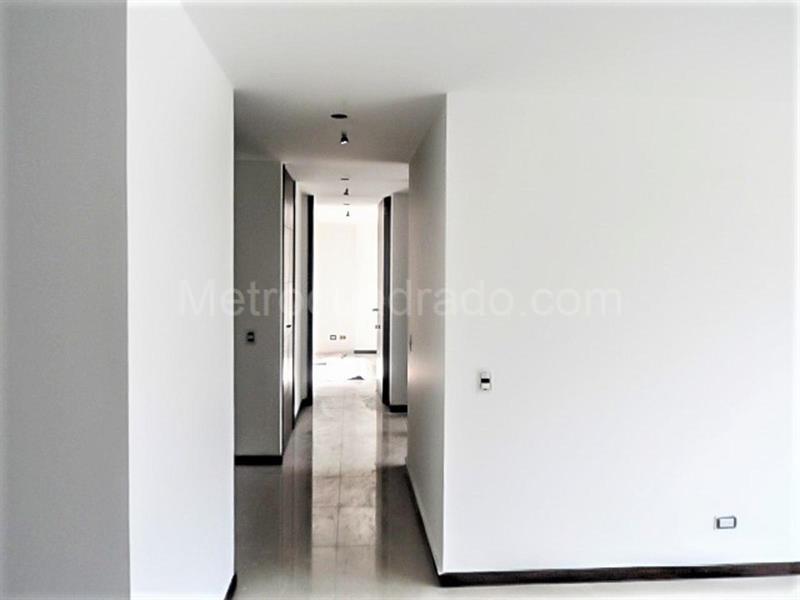 Apartamento de 3 Alcobas en Los Balsos, El Poblado (Alquiler y Venta) - 7