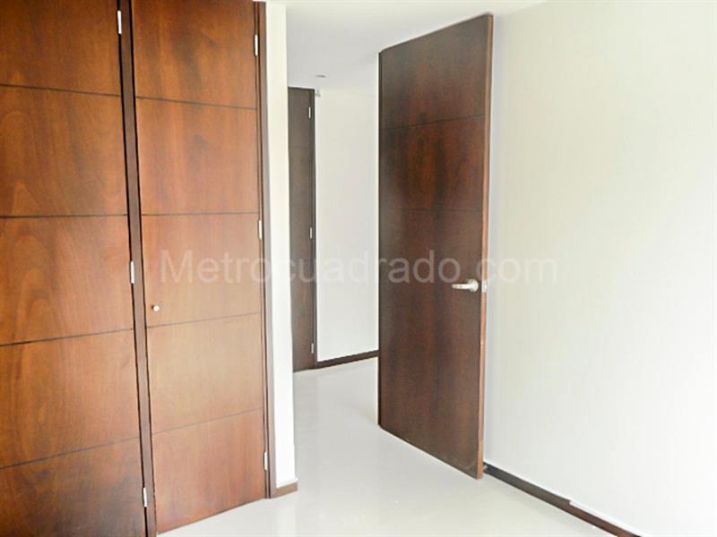 Apartamento de 3 Alcobas en Los Balsos, El Poblado (Alquiler y Venta) - 9