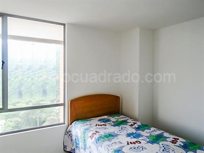 Apartamento de 3 alcobas en venta en El Poblado, Medellín, 96 m² · foto 11 de 20