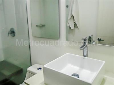 Apartamento de 3 alcobas en venta en El Poblado, Medellín, 96 m² · foto 13 de 20