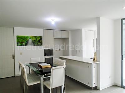 Apartamento de 3 alcobas en venta en El Poblado, Medellín, 96 m² · foto 3 de 20