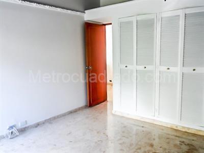Casa de 3 alcobas en venta en El Poblado, Medellín, 267 m² · foto 11 de 20