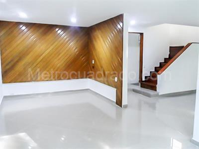Casa de 3 alcobas en venta en El Poblado, Medellín, 267 m² · foto 12 de 20