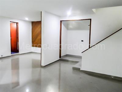 Casa de 3 alcobas en venta en El Poblado, Medellín, 267 m² · foto 13 de 20