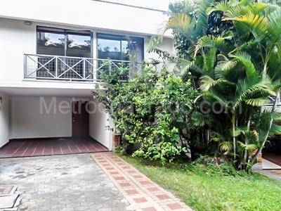 Casa de 3 alcobas en venta en El Poblado, Medellín, 267 m² · foto 17 de 20