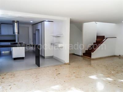 Casa de 3 alcobas en venta en El Poblado, Medellín, 267 m² · foto 6 de 20