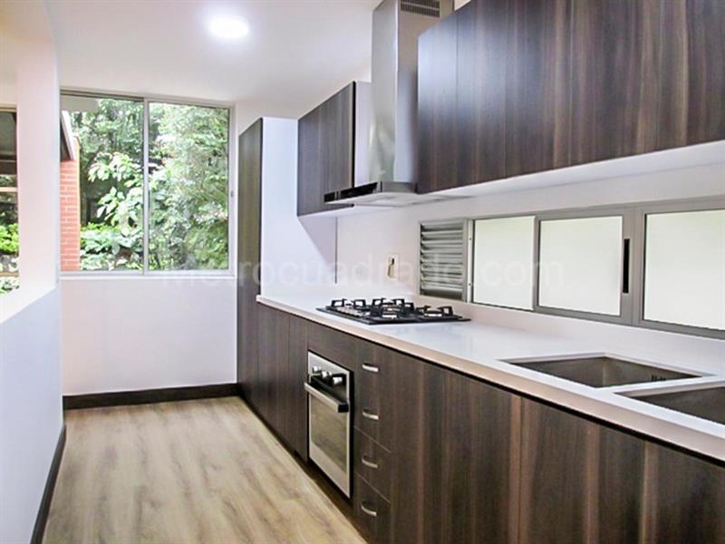 Casa de 3 Alcobas con Piscina y Sauna en El Tesoro (Poblado) - 3