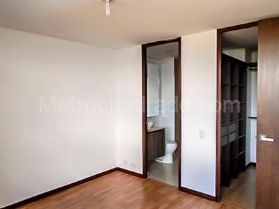Apartamento en venta en El Poblado, Medellín · foto 12 de 17