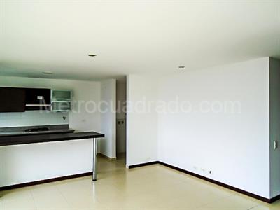 Apartamento en venta en El Poblado, Medellín · foto 2 de 17