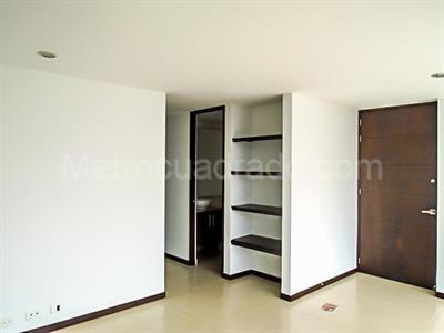 Apartamento en venta en El Poblado, Medellín · foto 3 de 17