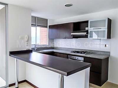 Apartamento en venta en El Poblado, Medellín · foto 4 de 17