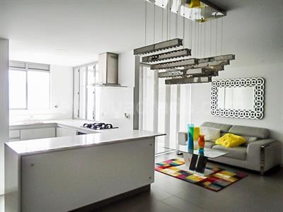 Apartamento de 3 alcobas en venta en El Poblado, Medellín, 106 m² · foto 2 de 20