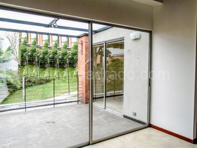 Casa de 4 alcobas en venta en El Poblado, Medellín, 260 m² · foto 11 de 20
