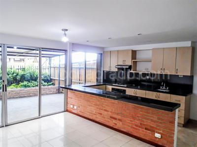 Casa de 4 alcobas en venta en El Poblado, Medellín, 260 m² · foto 2 de 20