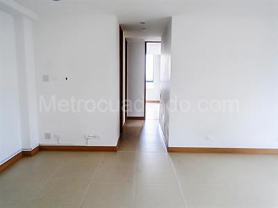 Apartamento en venta en El Poblado, Medellín · foto 4 de 19