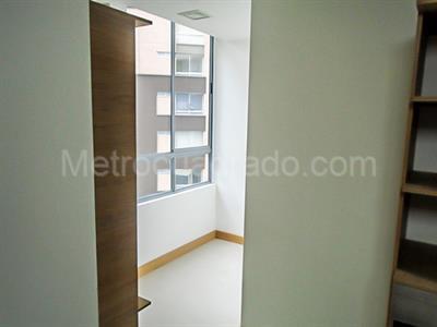 Apartamento en venta en El Poblado, Medellín · foto 6 de 19