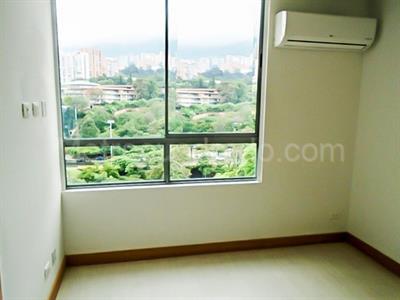 Apartamento en venta en El Poblado, Medellín · foto 9 de 19