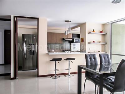 Apartamento en venta en El Poblado, Medellín · foto 4 de 16