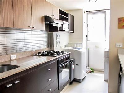 Apartamento en venta en El Poblado, Medellín · foto 5 de 16