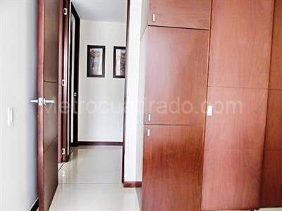 Apartamento en venta en El Poblado, Medellín · foto 7 de 16