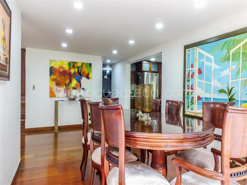 Independent House for Mixed Use in Poblado - 5