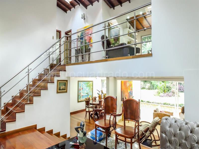 Independent House for Mixed Use in Poblado - 8