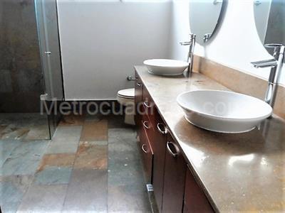 Apartamento de 3 alcobas en venta en El Poblado, Medellín, 270 m² · foto 14 de 20