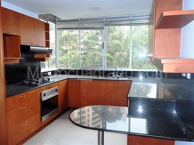 Apartamento de 3 alcobas en venta en El Poblado, Medellín, 270 m² · foto 5 de 20