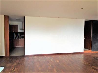 Apartamento en venta en El Poblado, Medellín · foto 3 de 20