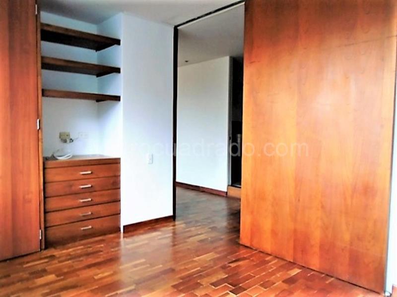 Apartamento Amplio de 2 Alcobas en Castropol - 8
