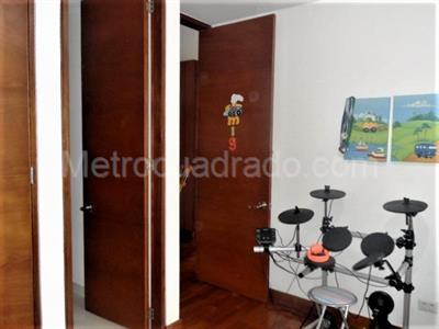 Apartamento de 3 alcobas en arriendo en Alejandría, Medellín, 217 m² · foto 11 de 18