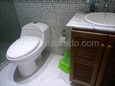 Casa de 4 alcobas en venta en El Poblado, Medellín, 370 m² · foto 15 de 20