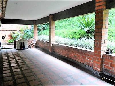 Casa de 4 alcobas en venta en El Poblado, Medellín, 370 m² · foto 17 de 20