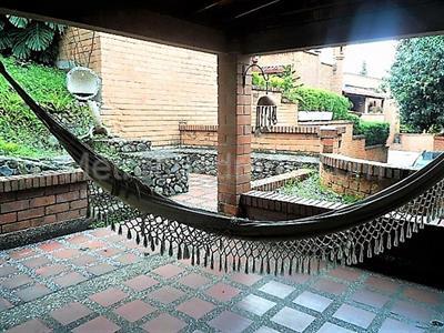 Casa de 4 alcobas en venta en El Poblado, Medellín, 370 m² · foto 18 de 20