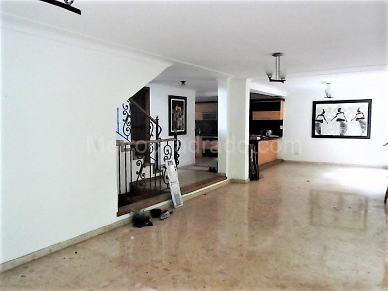 Casa en Venta y Arriendo, Poblado, Medellín - Widok 2