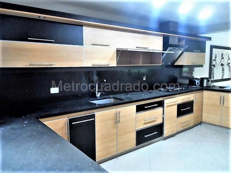 Casa en Venta y Arriendo, Poblado, Medellín - Widok 5