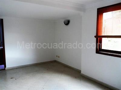 Casa de 4 alcobas en venta en El Poblado, Medellín, 370 m² · foto 9 de 20