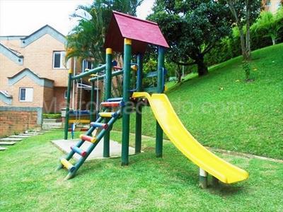 Casa de 3 alcobas en venta en El Poblado, Medellín, 150 m² · foto 19 de 20