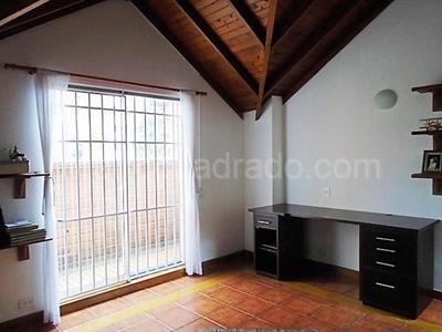Casa de 4 alcobas en venta en El Poblado, Medellín, 150 m² · foto 12 de 19