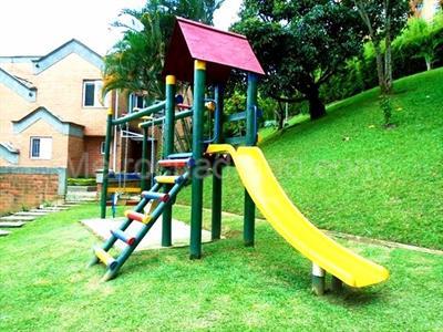 Casa de 4 alcobas en venta en El Poblado, Medellín, 150 m² · foto 18 de 19