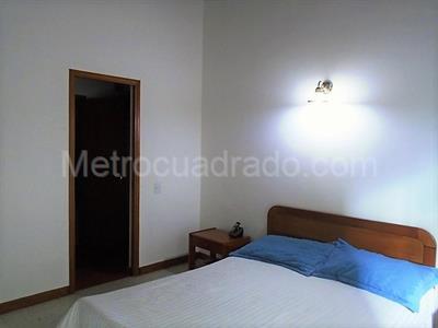 Casa de 4 alcobas en venta en El Poblado, Medellín, 150 m² · foto 8 de 19