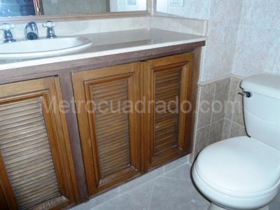 Apartamento de 3 alcobas en venta en El Poblado, Medellín, 264 m² · foto 15 de 18