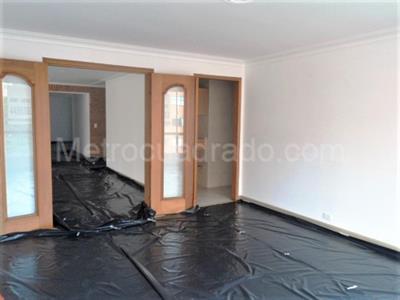 Apartamento de 3 alcobas en venta en El Poblado, Medellín, 264 m² · foto 3 de 18