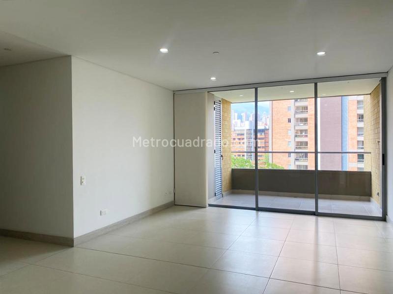 Arriendo de Apartamento en Poblado Medell n 687 M2256013