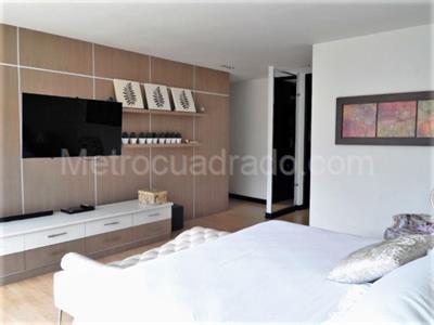 Apartamento en venta en El Poblado, Medellín · foto 10 de 19