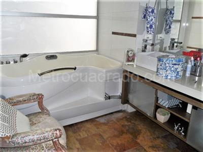 Apartamento en venta en El Poblado, Medellín · foto 13 de 19